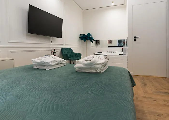 Apartament Shadow Prywatne Jacuzzi Zamoyskiego Krakow