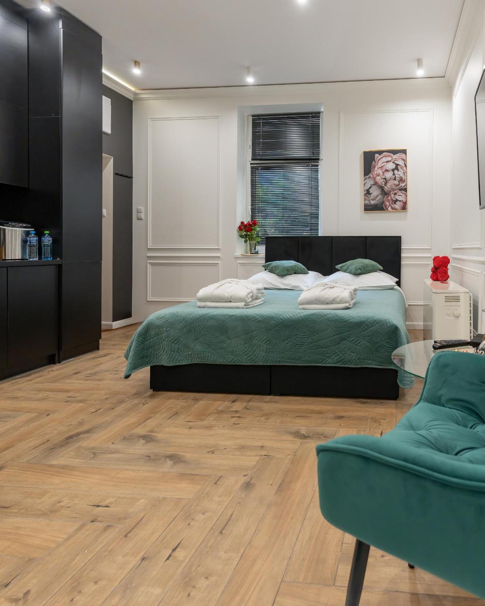 Apartmán Shadow Prywatne Jacuzzi Zamoyskiego *